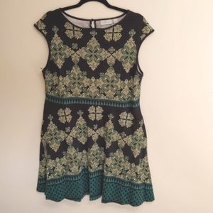 New York & Company Black, Green, & Yellow Design Dress